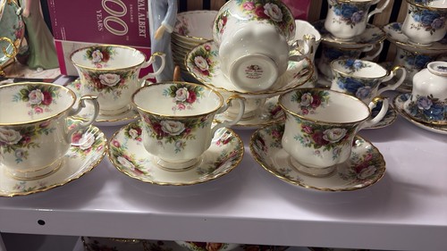 Royal albert celebration set - albert,